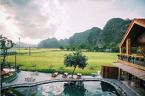 Tam Coc Windy Fields