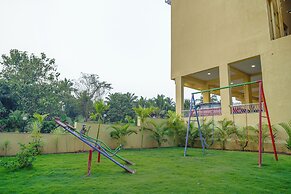 Alaya Stays Veera Marina 2BHK