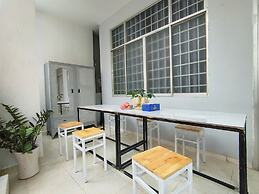 Anh's House Modern Homestay 2