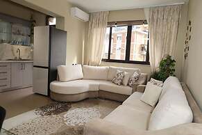 Kron s Apartment in Shkod r