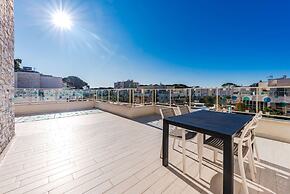 Stylish Studio With Spacious Balcony -trendafili