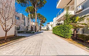 Stylish Studio With Spacious Balcony -trendafili