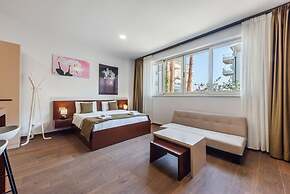 Modern Studio by the Beach - Orkidea