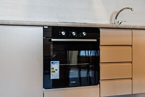 Modern Studio by the Beach - Orkidea