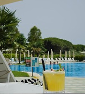 Modern Studio by the Beach - Orkidea