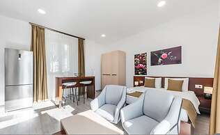 Studio With Amazing Balcony - Kamelia