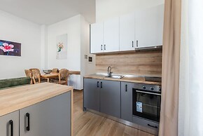 Garden View Apartment - Karafili