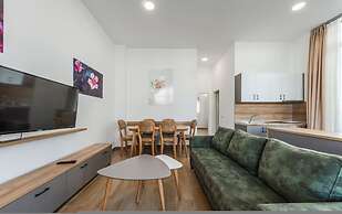 Garden View Apartment - Karafili