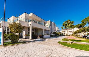 Garden View Apartment - Karafili