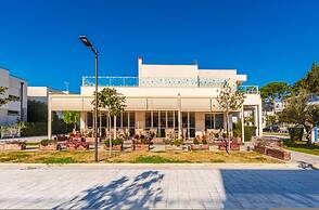 Garden View Apartment - Karafili