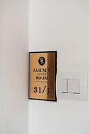 Expansive Apartment With Beach Access - Jasemin