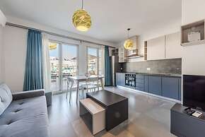 Expansive Apartment With Beach Access - Jasemin