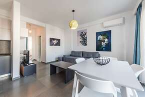 Expansive Apartment With Beach Access - Jasemin