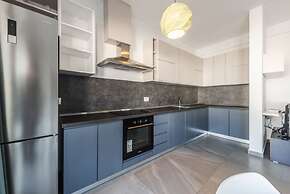 Expansive Apartment With Beach Access - Jasemin