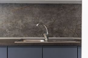 Expansive Apartment With Beach Access - Jasemin