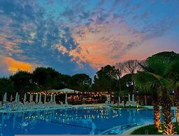 Expansive Apartment With Beach Access - Jasemin