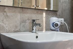 2-br Apartment by the Beach - Jasemin