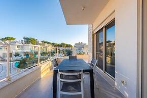 2-br Apartment by the Beach - Jasemin