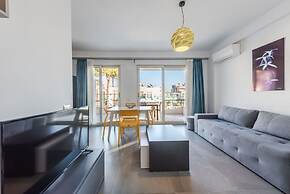 2-br Apartment by the Beach - Jasemin