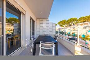 2-br Apartment by the Beach - Jasemin