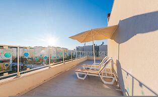 2-br Apartment by the Beach - Jasemin