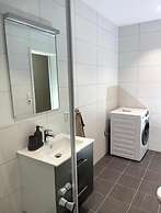 NEW Duplex Apartment Near the City With Free Private Parking