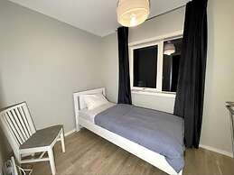 NEW Duplex Apartment Near the City With Free Private Parking