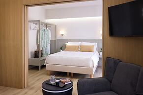 AthenSun Luxury Suites