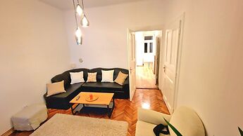 Charming 50m2 Apartment in Zagreb City Center