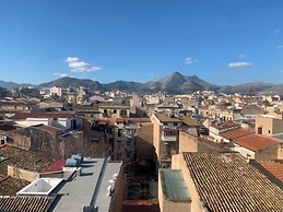 George Penthouse Palermo