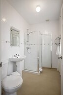 Ashley Victoria Hotel