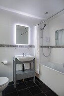 Ashley Victoria Hotel