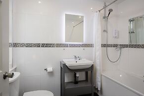 Ashley Victoria Hotel