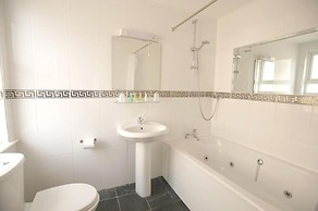 Ashley Victoria Hotel