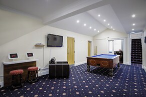 Ashley Victoria Hotel