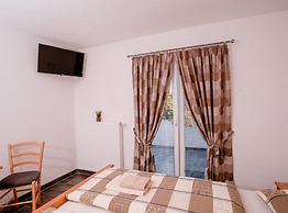 Mountain Serenity Rooms