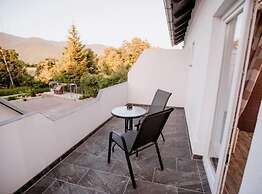 Mountain Serenity Rooms