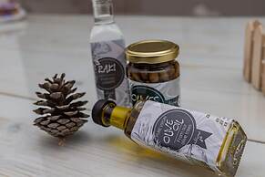 City Center Studios by Cretan Houses