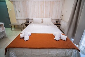 City Center Studios by Cretan Houses