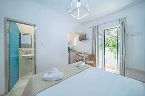 City Center Studios by Cretan Houses