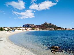 Charming Apartment Near Spiaggia Bianca