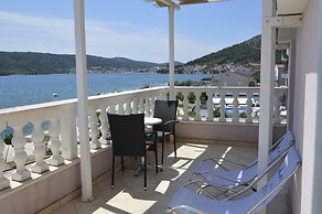 Bed & Breakfast by the Beach