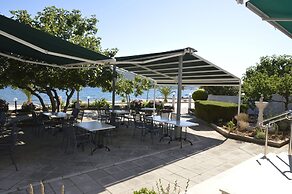 Bed & Breakfast by the Beach