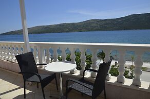 Bed & Breakfast by the Beach