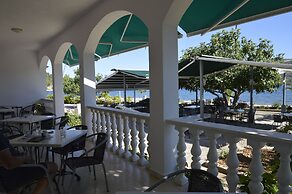 Bed & Breakfast by the Beach