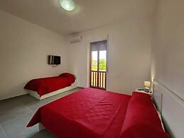 Cozy Apartment Near Alghero's Seafront