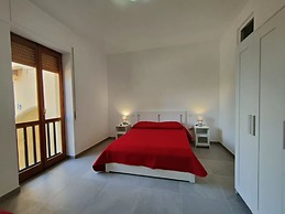 Cozy Apartment Near Alghero's Seafront