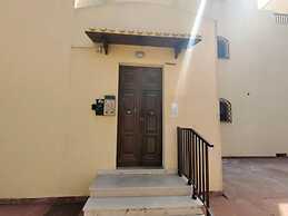Cozy Apartment Near Alghero's Seafront