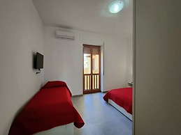 Cozy Apartment Near Alghero's Seafront