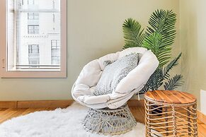 Bring a Pet: Historic Downtown Olean Apartment